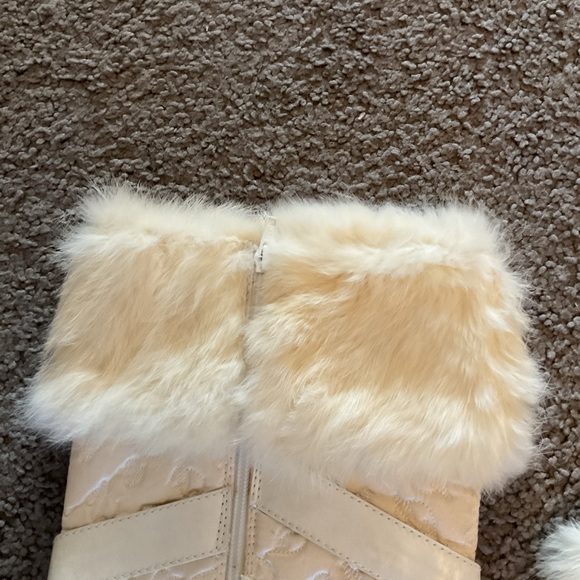 NEW Baby Phat VTG White Rabbit Fur-Trim Studded Women's Tall Boots Shoes Y2K, 9 - Picture 8 of 11